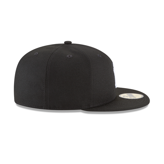 New York Yankees MLB New Era Men's Black White 59Fifty Basic Fitted Hat