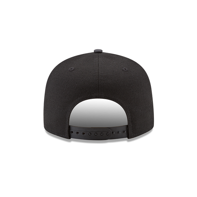 Minnesota Vikings NFL New Era pour hommes, noir sur noir 9Fifty Basic Snapback