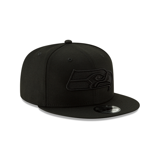 Seattle Seahawks NFL New Era Men's Black On Black 9Fifty Basic Snapback