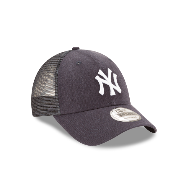 New York Yankees MLB New Era Men's Navy 9Forty Primary Logo Trucker Adjustable Hat