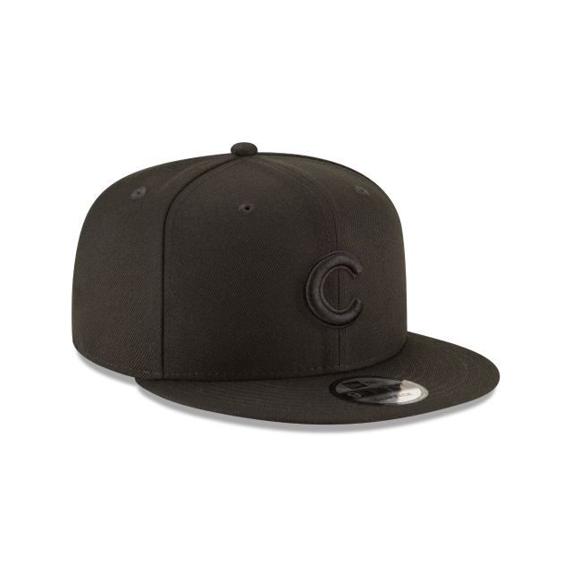 Chicago Cubs MLB New Era Men's Black on Black 9Fifty Snapback