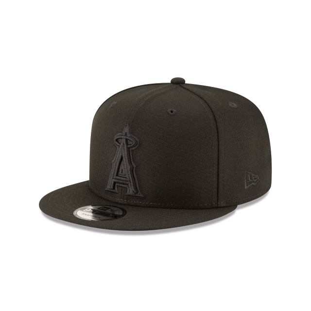 Los Angeles Angels of Anaheim MLB New Era Men's Black on Black White 9Fifty Basic Snapback