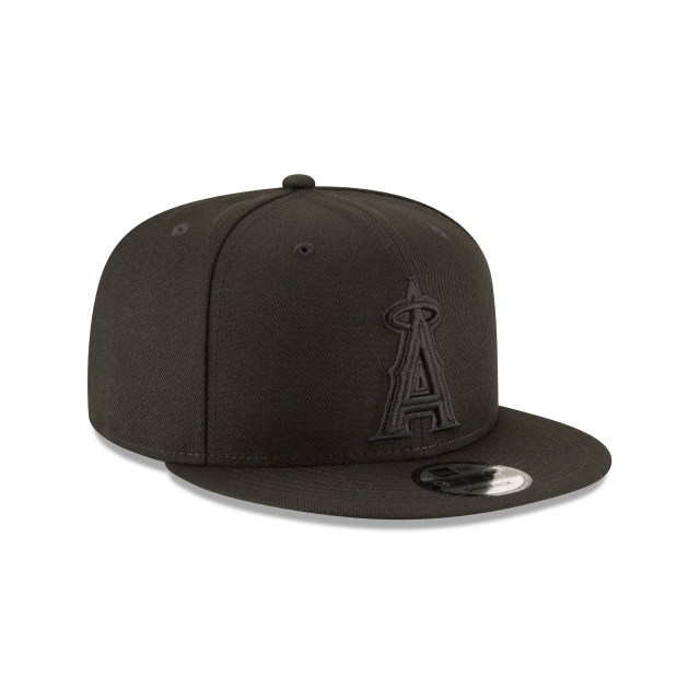 Los Angeles Angels of Anaheim MLB New Era Men's Black on Black White 9Fifty Basic Snapback