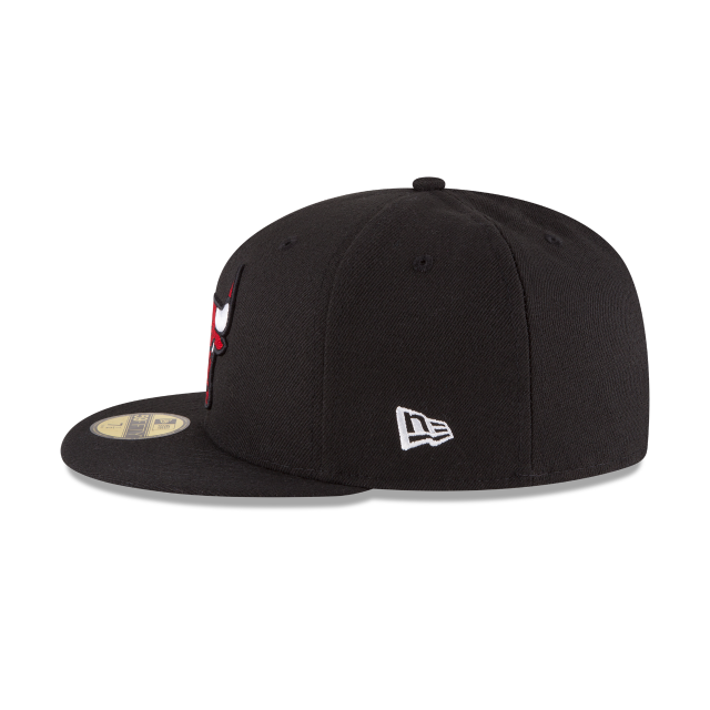 Chicago Bulls NBA New Era Men's Black 59Fifty Alternate Fitted Hat