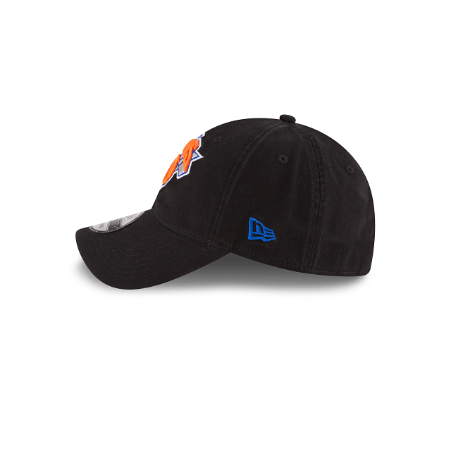 New York Knicks NBA New Era Men's Black 9Twenty Core Classic Adjustable Hat