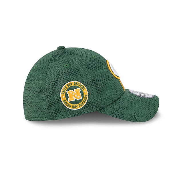 Green Bay Packers NFL New Era Men's Green 39Thirty 2024 Sideline Stretch Fit Hat