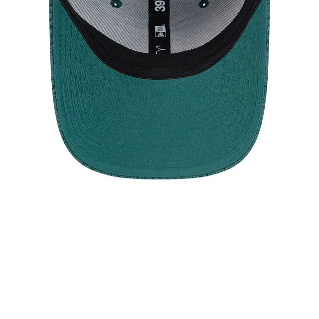 Philadelphia Eagles NFL New Era Men's Green 39Thirty 2024 Sideline Stretch Fit Hat