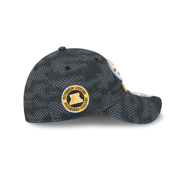 Pittsburgh Steelers NFL New Era Men's Black 39Thirty 2024 Sideline Stretch Fit Hat