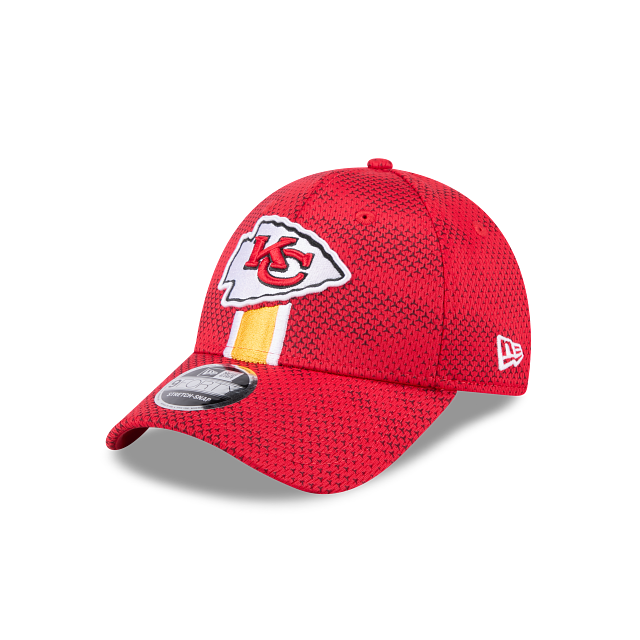 Kansas City Chiefs NFL New Era Men's Red 9Forty 2024 Sideline Stretch Snapback Hat