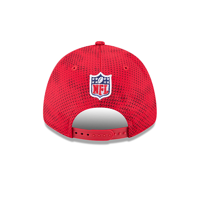 Casquette à pression extensible Sideline 9Forty 2024 rouge pour homme des Chiefs de Kansas City NFL New Era