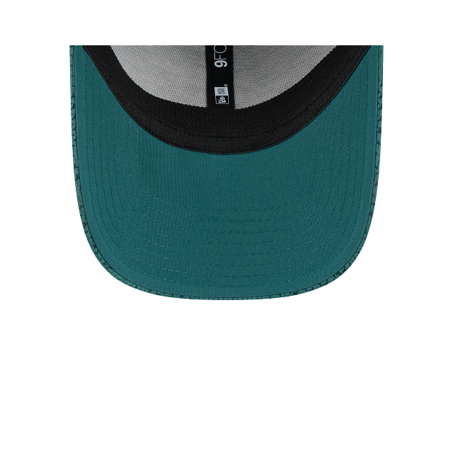 Philadelphia Eagles NFL New Era Men's Green 9Forty 2024 Sideline Stretch Snapback Hat