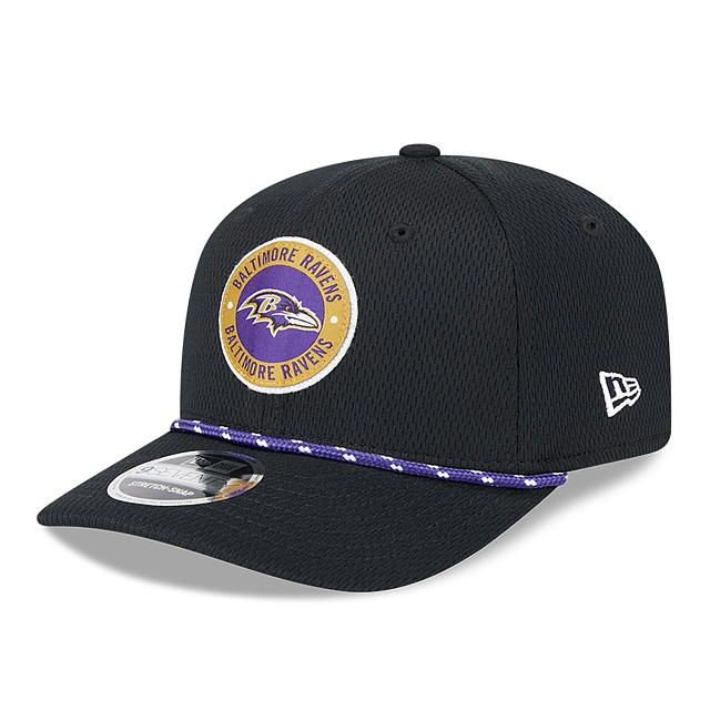 Casquette à visière extensible Sideline 9Seventy 2024 noire pour homme des Baltimore Ravens NFL New Era