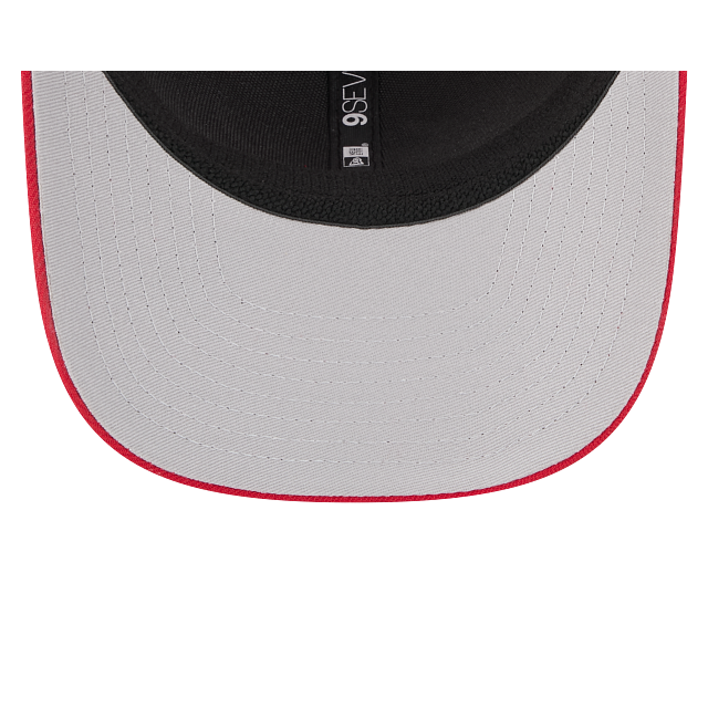 Tampa Bay Buccaneers NFL New Era Men's Red 9Seventy Stretch Trucker Snapback