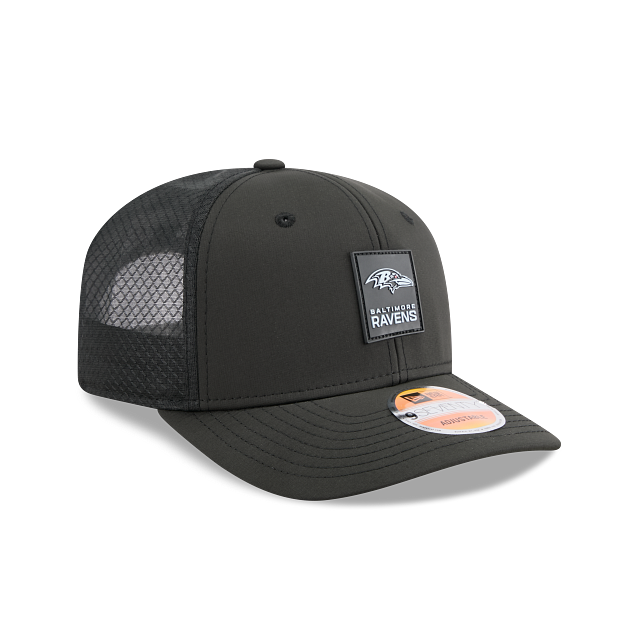 Baltimore Ravens NFL New Era Men's Black 9Seventy 2025 Sideline Hot Weather Trucker Snapback