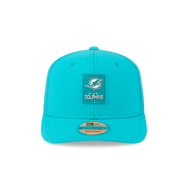 Casquette trucker New Era 9Seventy 2025 Sideline pour homme, couleur turquoise, Miami Dolphins NFL, idéale pour les journées chaudes.