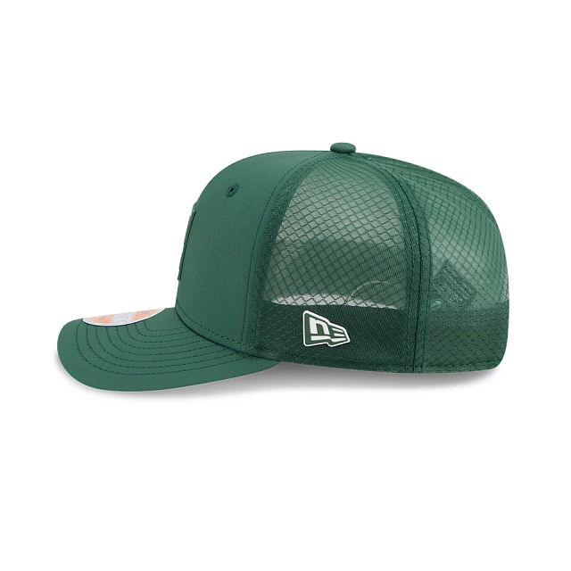 Green Bay Packers NFL New Era Men's Green 9Seventy 2025 Sideline Hot Weather Trucker Snapback