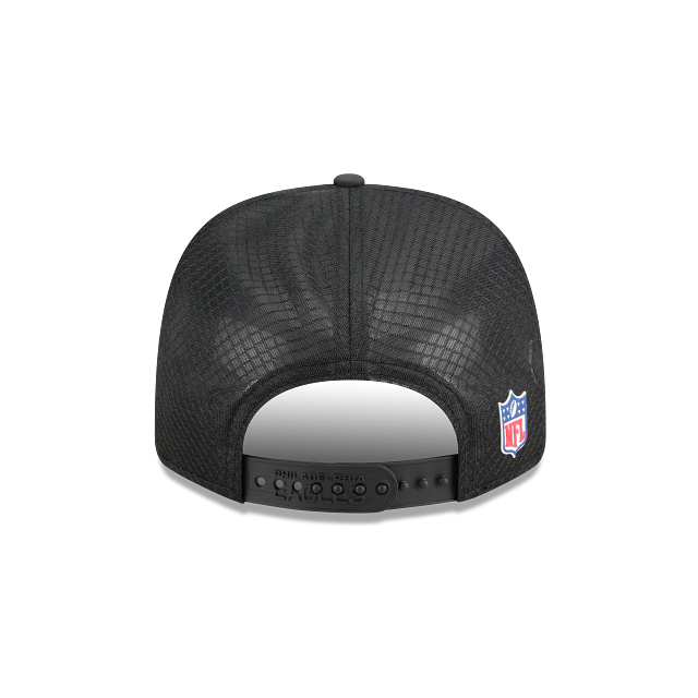 Philadelphia Eagles NFL New Era Men's Charcoal 9Seventy 2025 Sideline Hot Weather Trucker Snapback