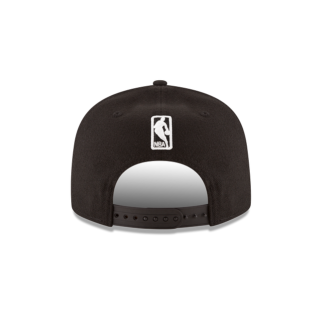New York Knicks NBA New Era Men's Black 9Fifty Basic Snapback