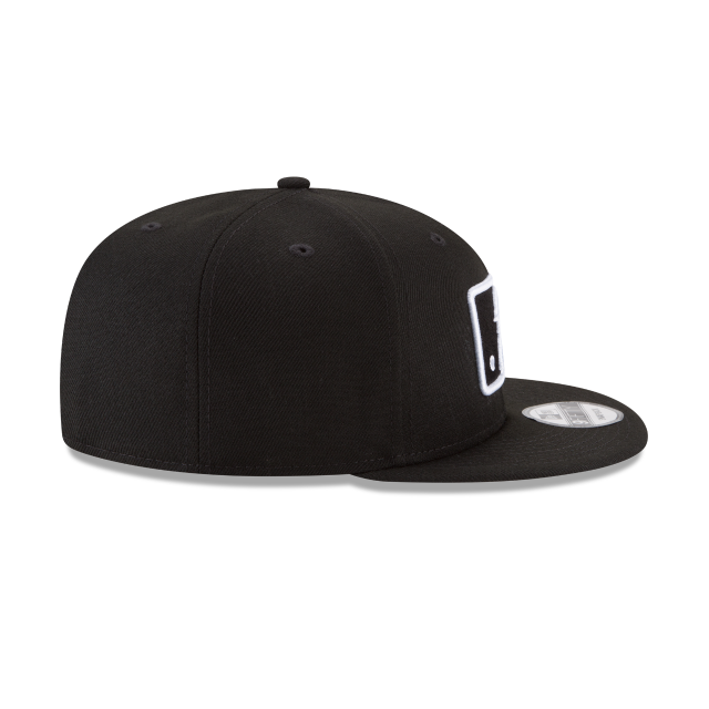 Casquette Snapback basique 9Fifty noire et blanche avec logo MLB Batterman de New Era pour homme