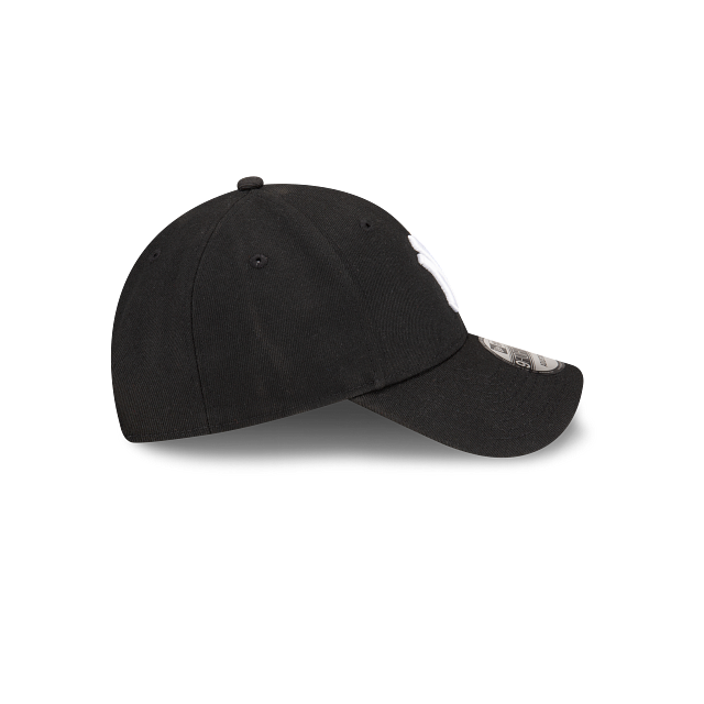New York Yankees MLB New Era Men's Black 9Forty Adjustable Hat
