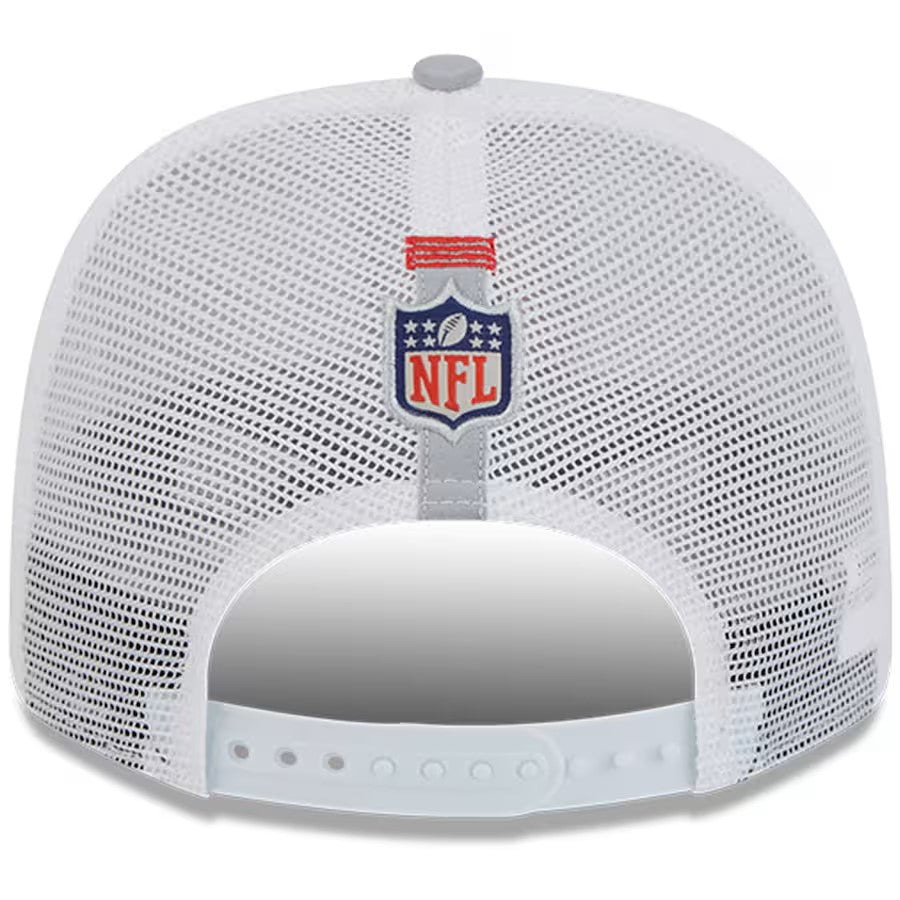 Casquette New Era 9Seventy 2024 NFL Training Camp Stretch Snapback pour homme avec logo NFL Blanc/gris