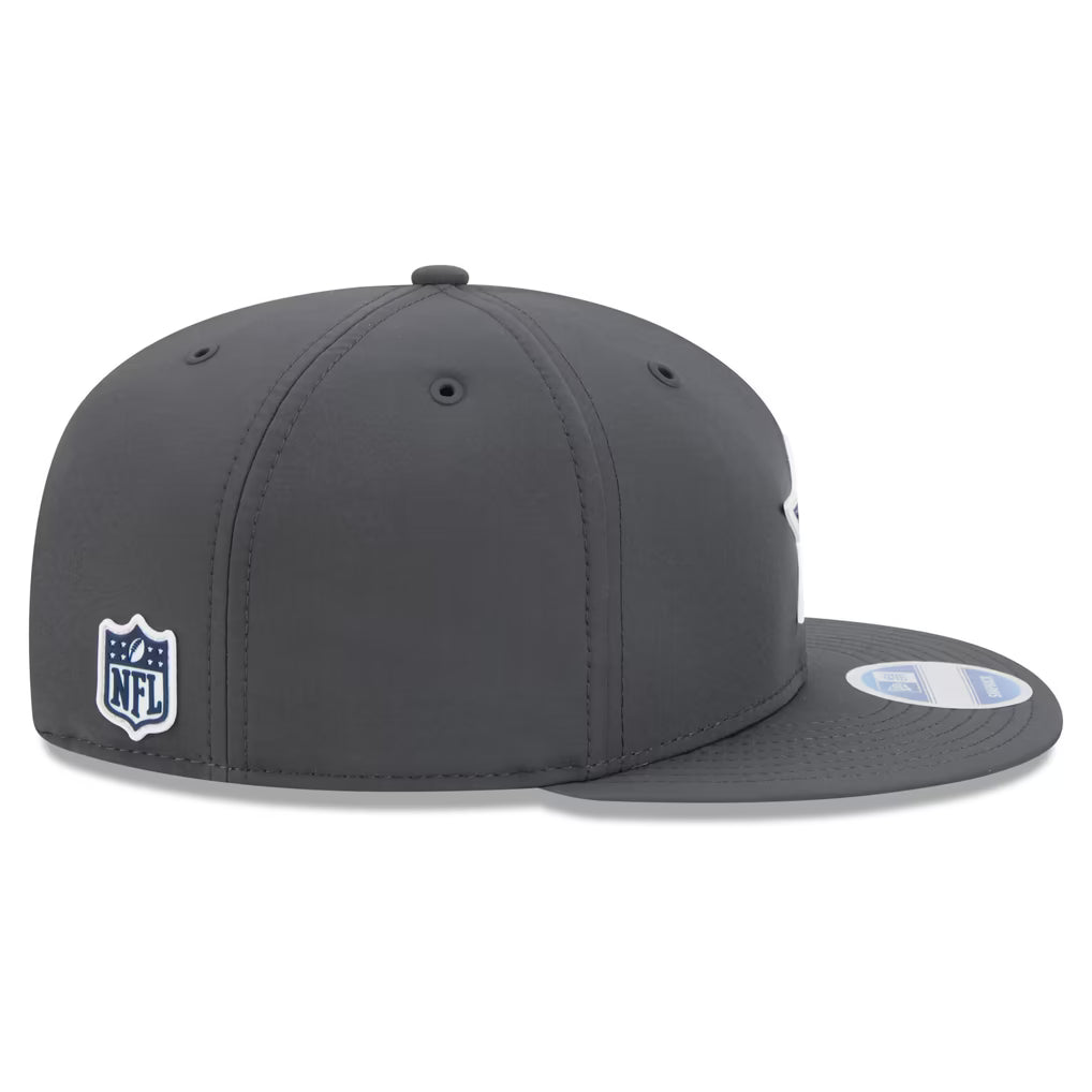 Dallas Cowboys NFL New Era Men's Charcoal 9Fifty 2026 Sideline Cold Weather Snapback