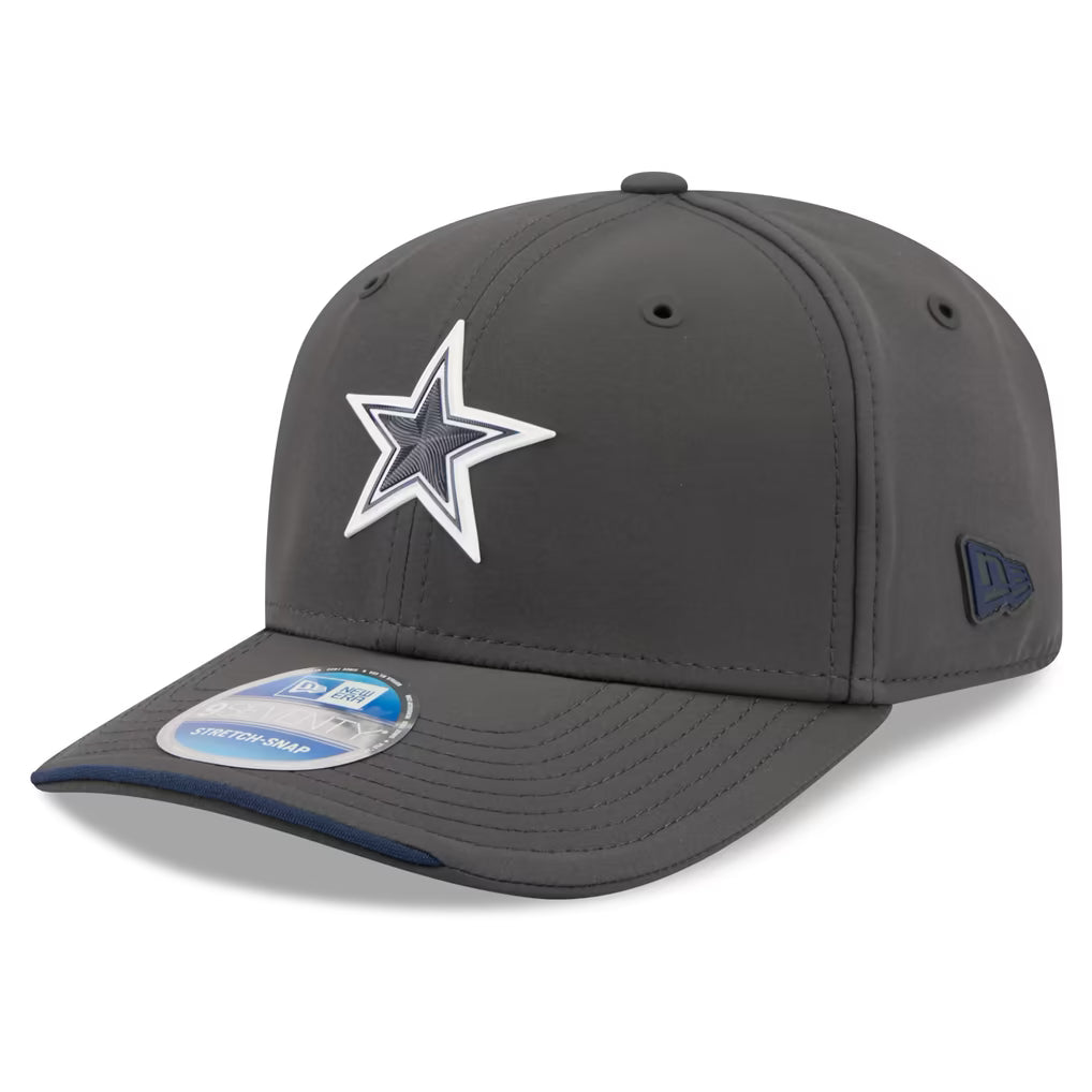 Dallas Cowboys NFL New Era Men's Charcoal 9Seventy 2026 Sideline Cold Weather Stretch Snapback