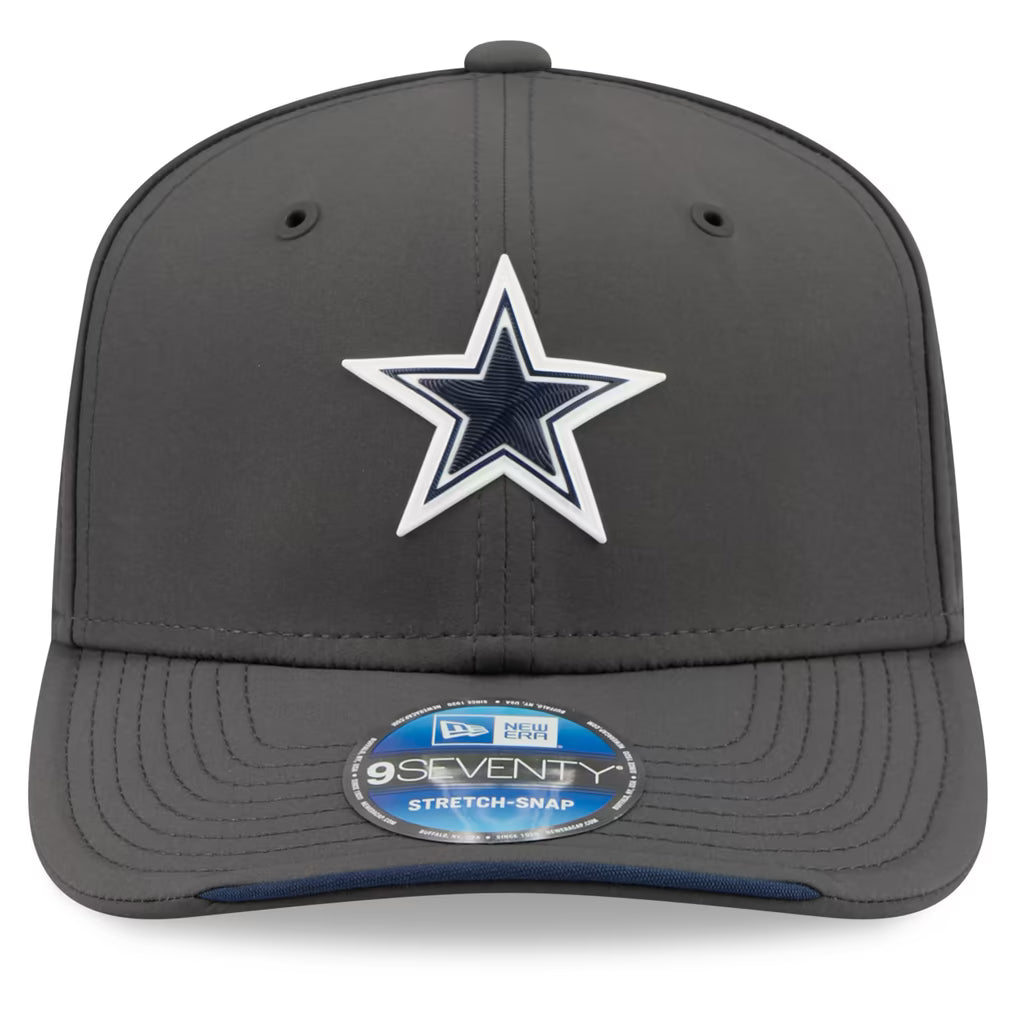 Dallas Cowboys NFL New Era Men's Charcoal 9Seventy 2026 Sideline Cold Weather Stretch Snapback