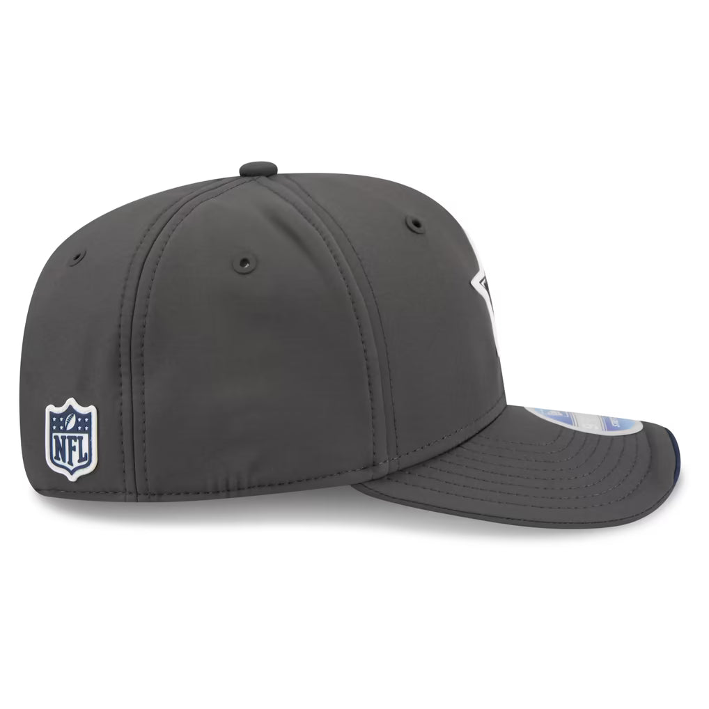 Dallas Cowboys NFL New Era Men's Charcoal 9Seventy 2026 Sideline Cold Weather Stretch Snapback
