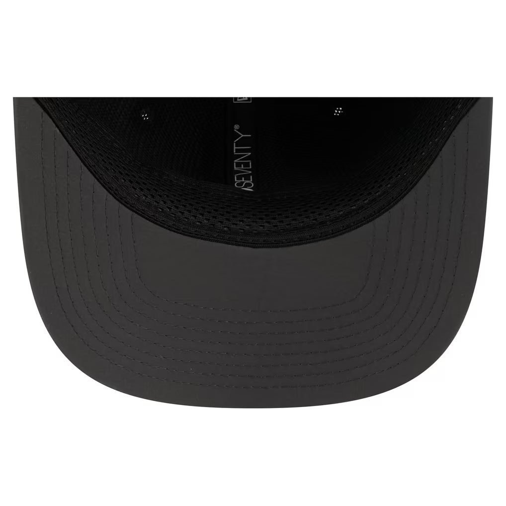 Dallas Cowboys NFL New Era Men's Charcoal 9Seventy 2026 Sideline Cold Weather Stretch Snapback