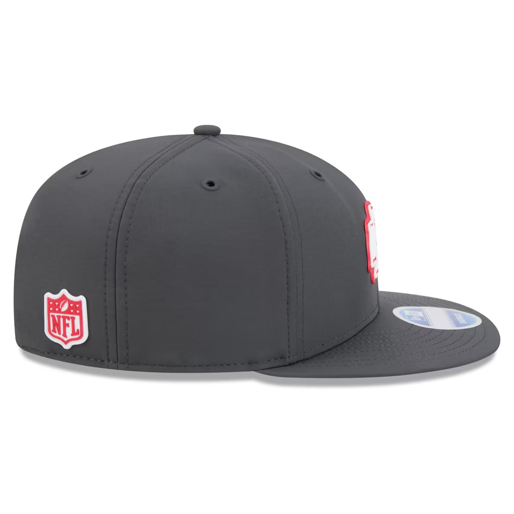 Kansas City Chiefs NFL New Era Men's Charcoal 9Fifty 2026 Sideline Cold Weather Snapback