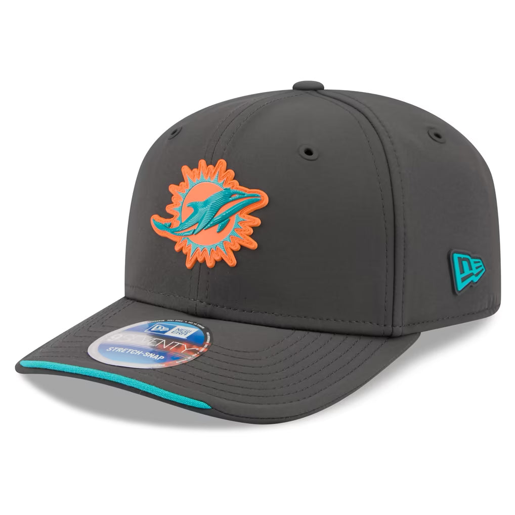 Miami Dolphins NFL New Era Men's Charcoal 9Seventy 2026 Sideline Cold Weather Stretch Snapback