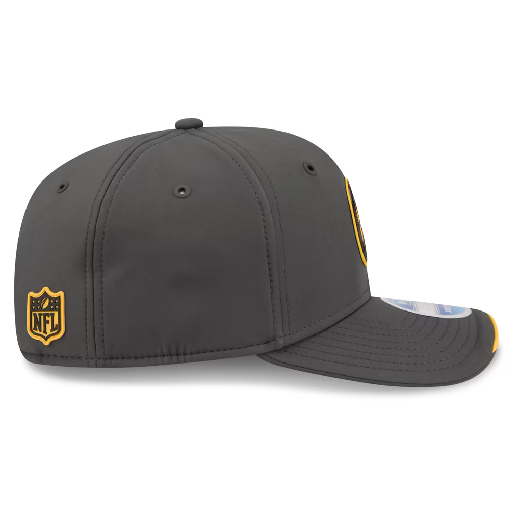 Pittsburgh Steelers NFL New Era Men's Charcoal 9Seventy 2026 Sideline Cold Weather Stretch Snapback