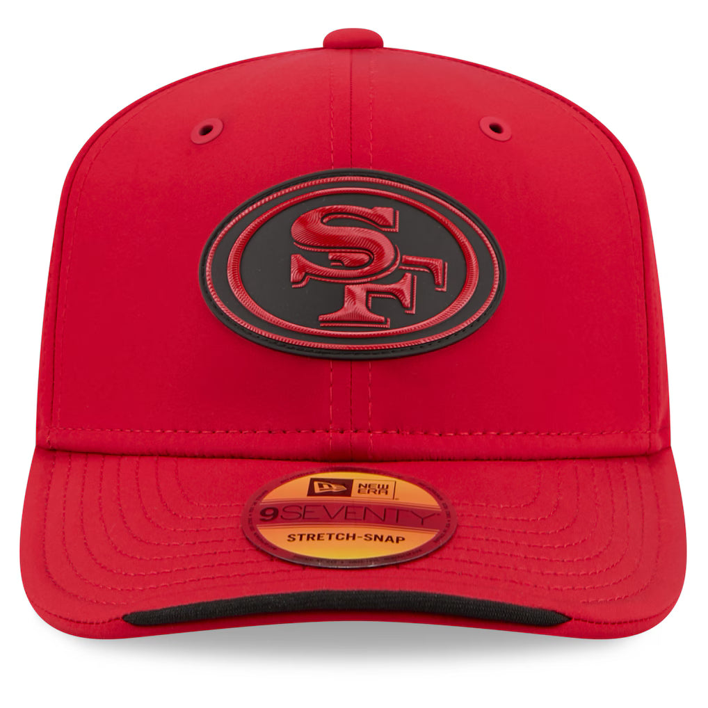 San Francisco 49ers NFL New Era Men's Red 9Seventy 2026 Sideline Stretch Snapback