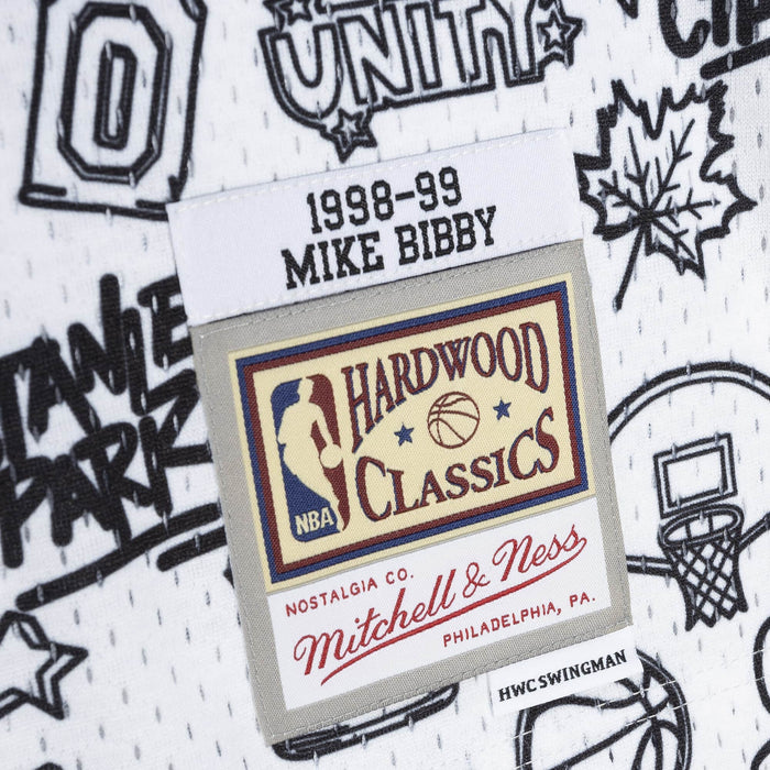 Mike Bibby Vancouver Grizzlies NBA Mitchell & Ness Men's White Doodle 1998-99 Hardwood Classics Swingman Jersey