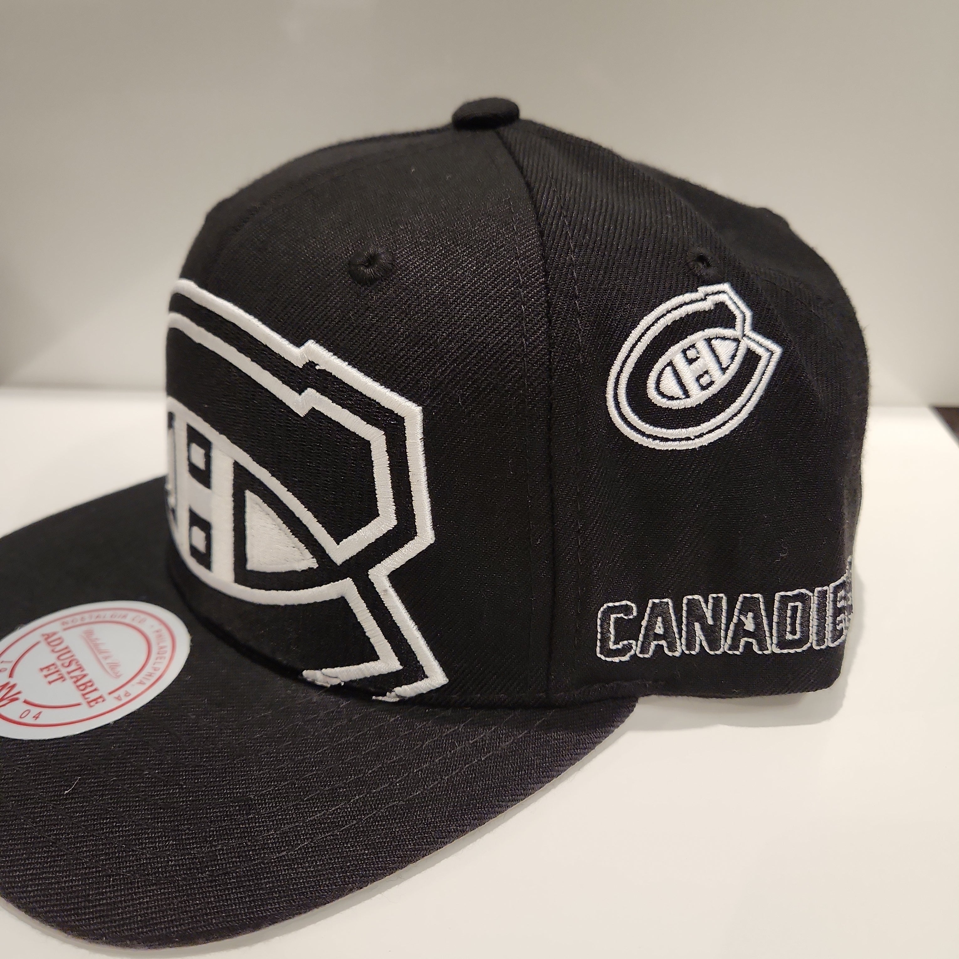 Montreal Canadiens NHL Mitchell & Ness Men's Black/White Night Snapback