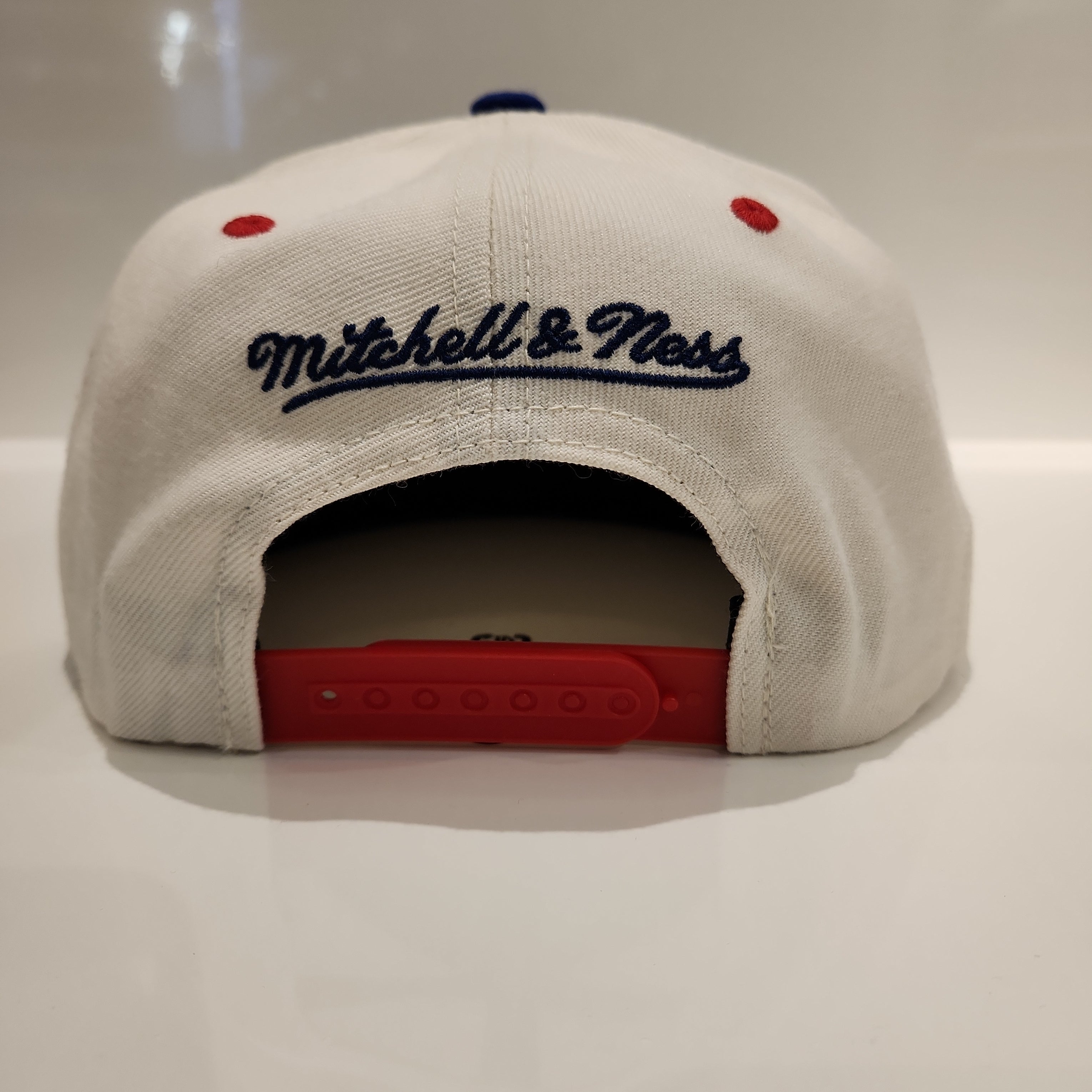 Montreal Canadiens NHL Mitchell & Ness Men's Off White/Royal Blue Pop Panel Snapback