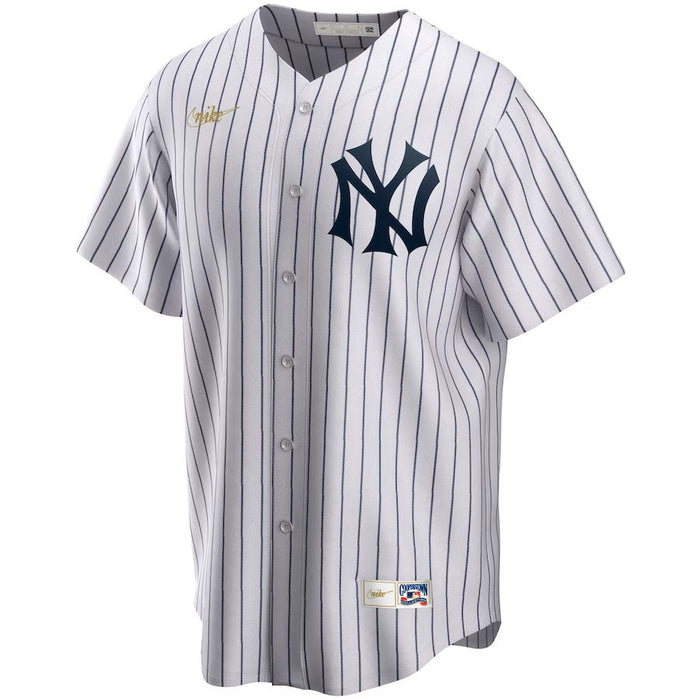 Men's Nike White New York Yankees Home Replica Custom Jersey Size: Medium