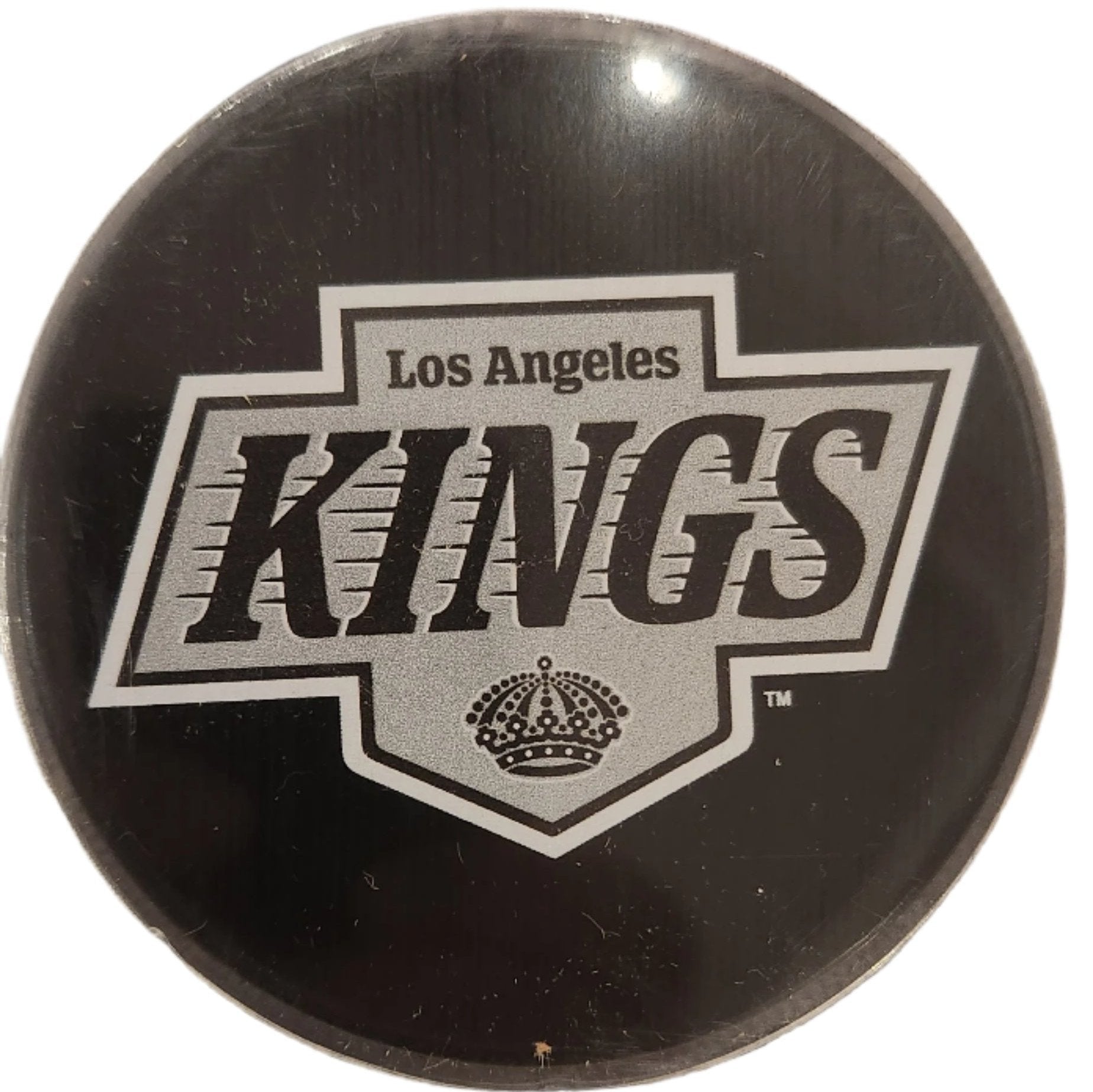 Los Angeles Kings NHL Inglasco Basic Souvenir Retro Logo Hockey Puck