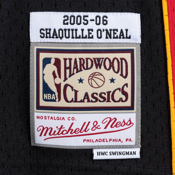 Shaquille O'Neal Miami Heat NBA Mitchell & Ness Men's Black 2005-06 Hardwood Classics Swingman Jersey