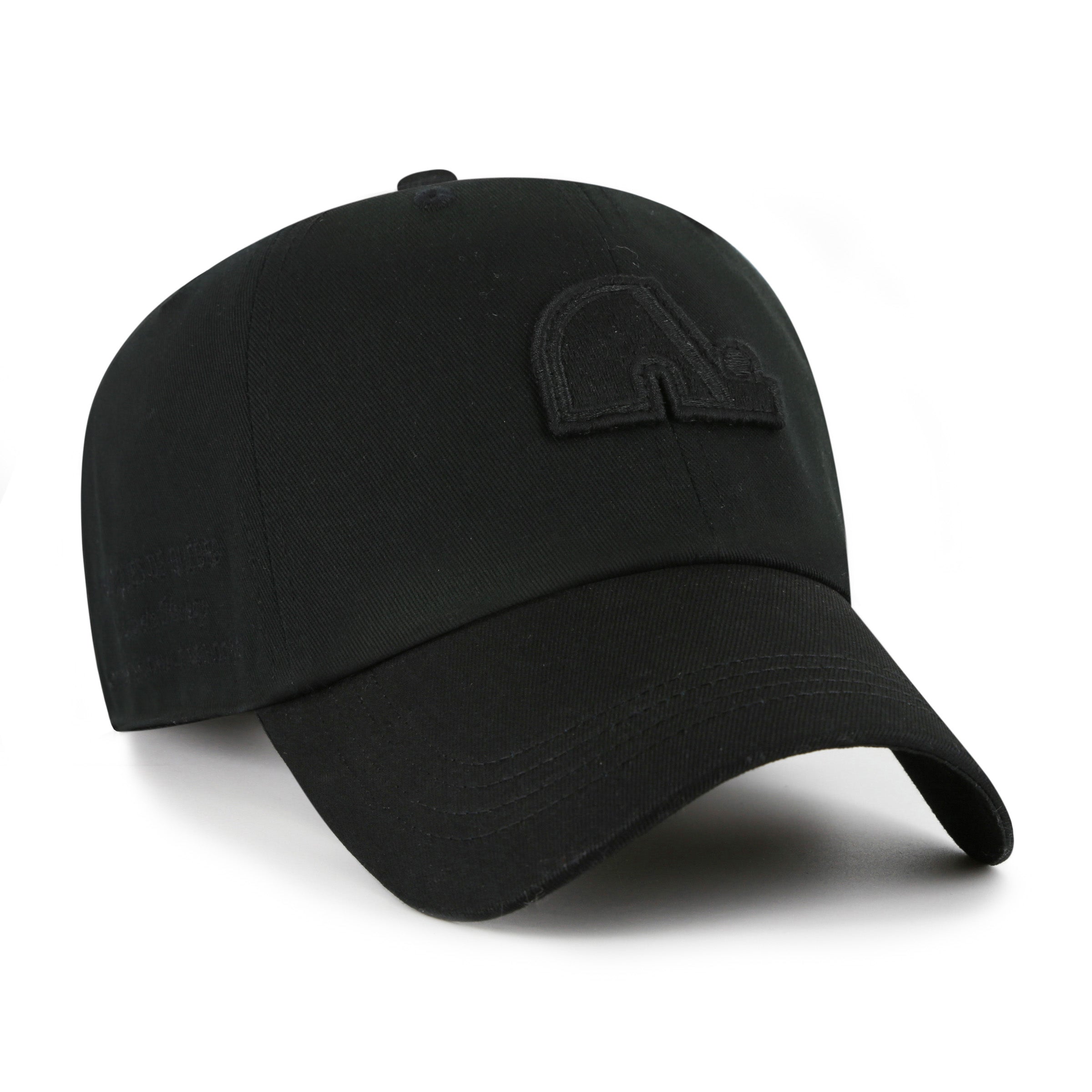 Casquette Ajustable Homme "Clean Up" Noire sur Noire Contemproraine 47 Brand NHL Nordiques de Québec