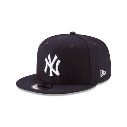 New York Yankees Vintage Clean Up Strapback Cap in Faded Navy Blue