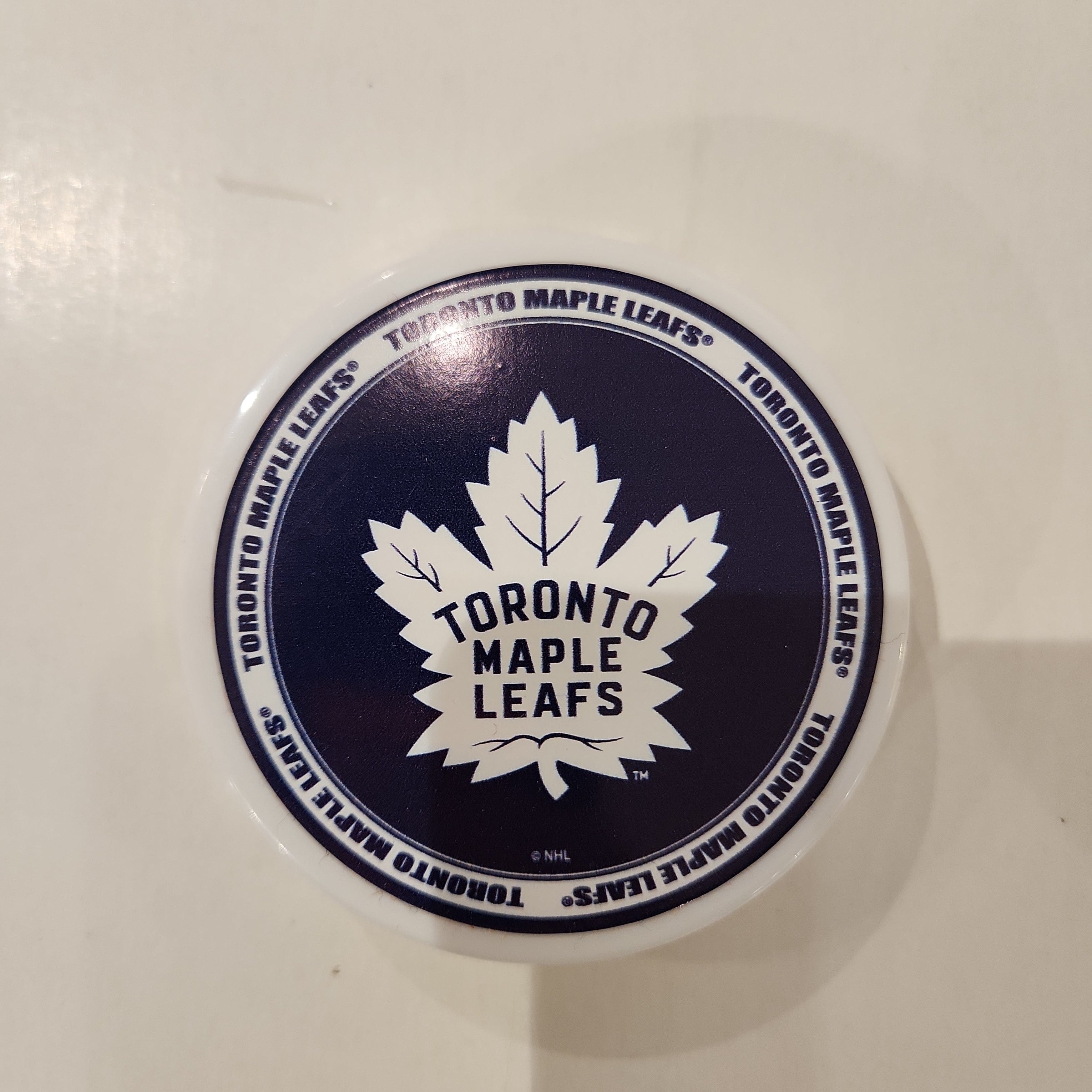 Toronto Maple Leafs NHL Magnetic Bottle Cap Opener