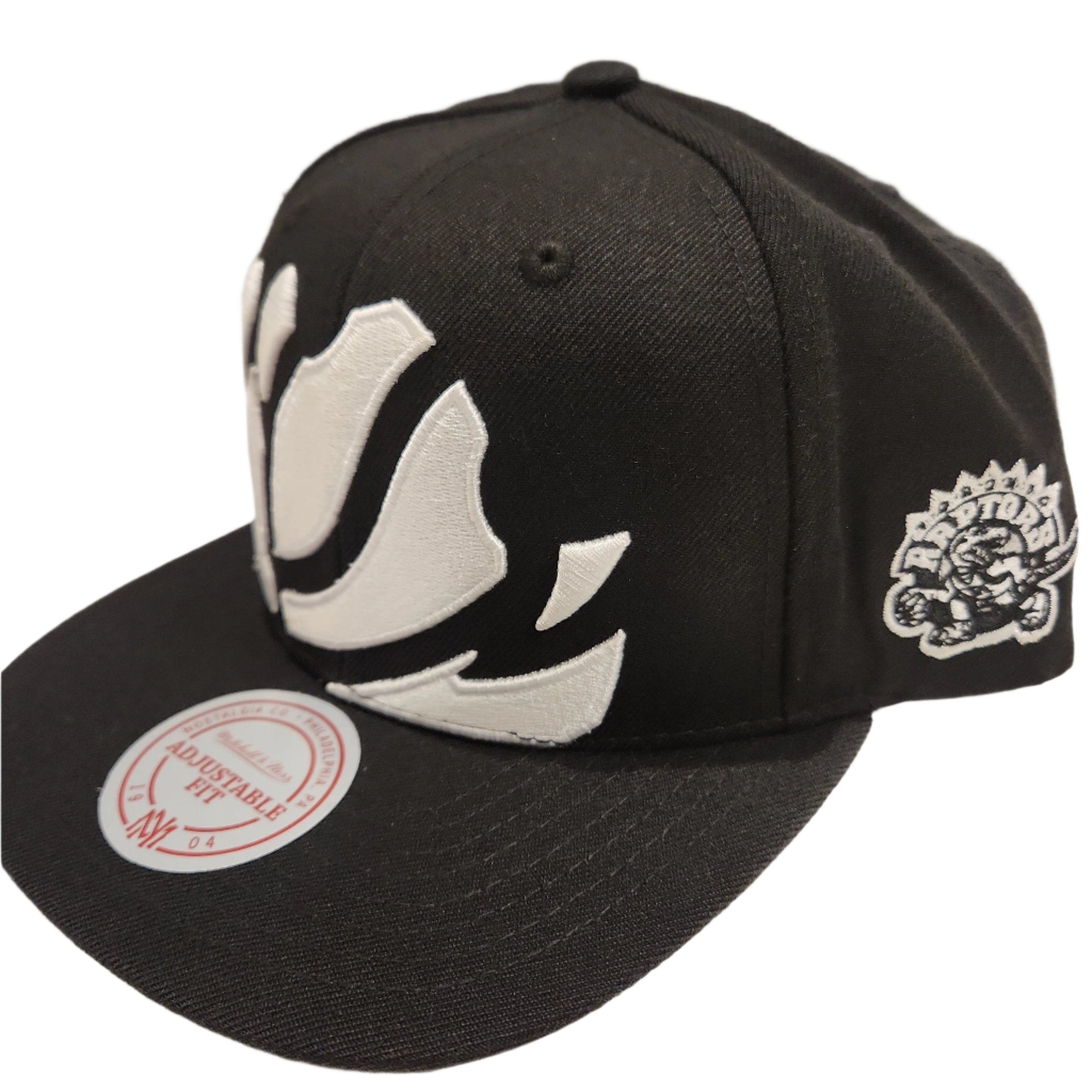 Toronto Raptors NBA Mitchell & Ness Men's Black Negative Space Snapback